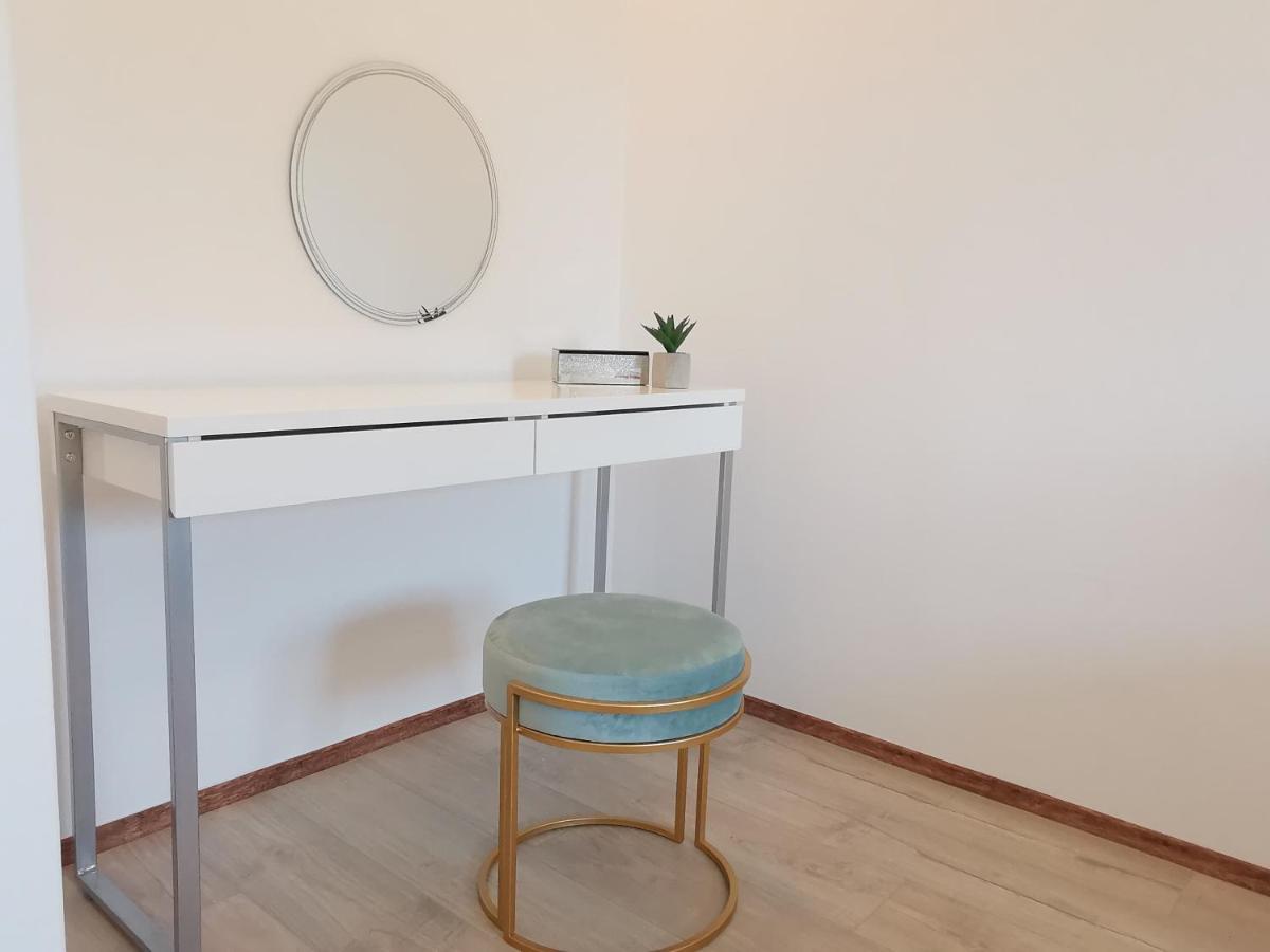 Apartment Pineta With Terrace & Park Wood View Pula Zewnętrze zdjęcie