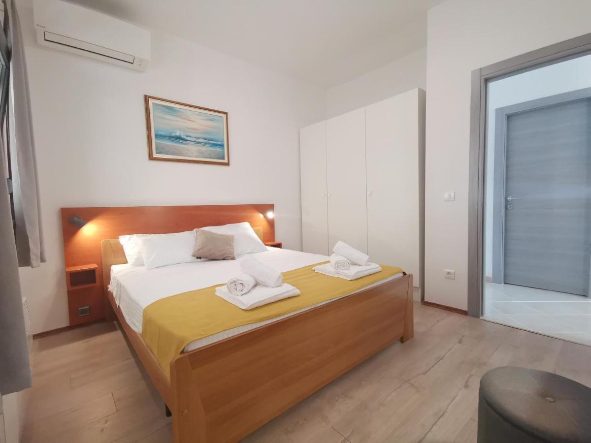 Apartment Pineta With Terrace & Park Wood View Pula Zewnętrze zdjęcie