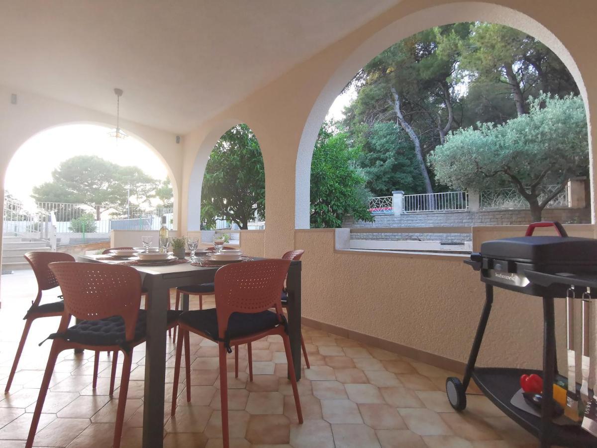Apartment Pineta With Terrace & Park Wood View Pula Zewnętrze zdjęcie