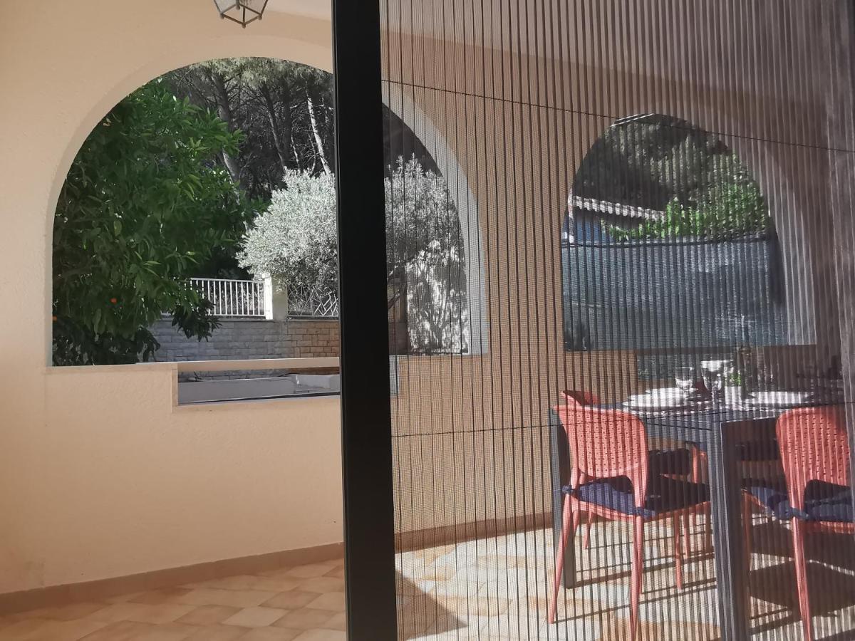 Apartment Pineta With Terrace & Park Wood View Pula Zewnętrze zdjęcie